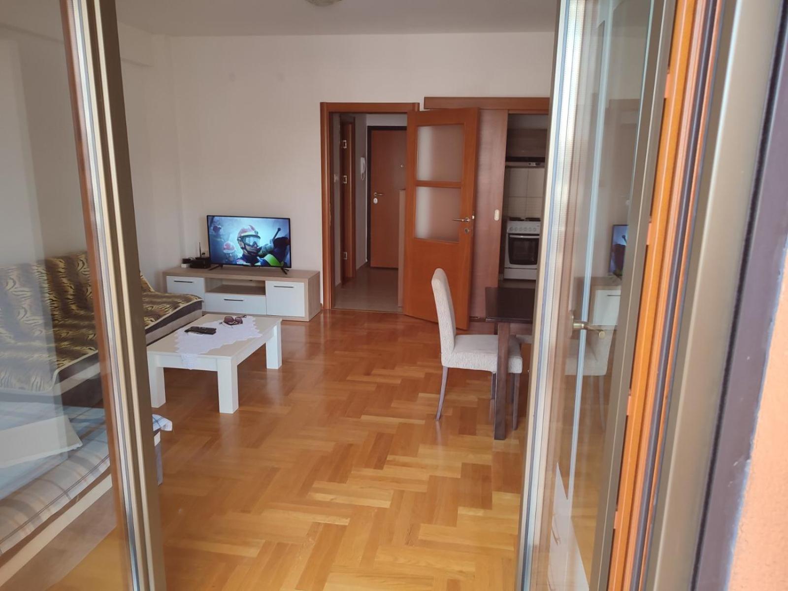 Vanja Apartment *
